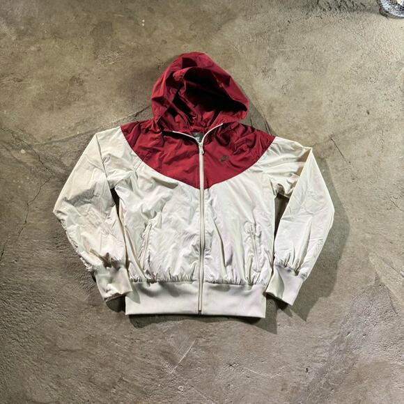 Y2k red white nike sportswear - Picture 2 of 8